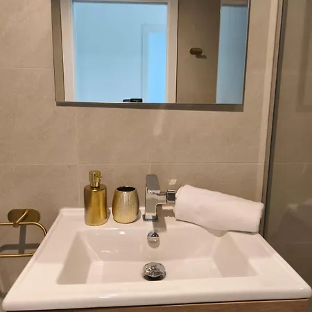 Luxury With Terrace * 托雷维耶哈