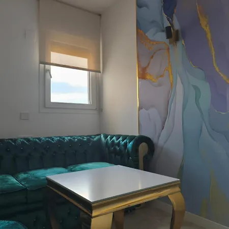 Luxury With Terrace 托雷维耶哈