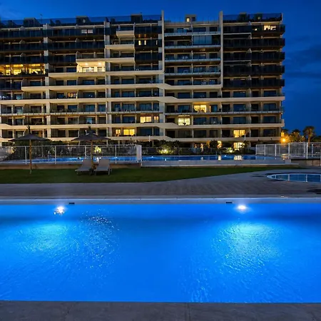 Luxury With Terrace Apartment *