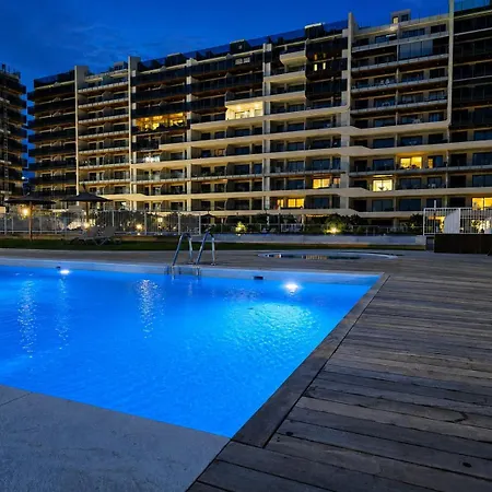 Luxury With Terrace Apartment *